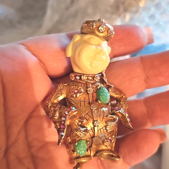 HAR RARE!!Maderin/ Chinese Brooch - Picture 2 of 5